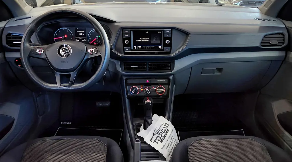 VOLKSWAGEN T-Cross - Foto