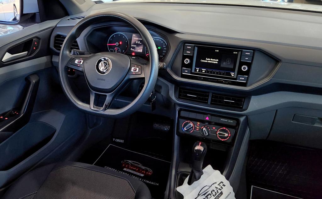 VOLKSWAGEN T-Cross - Foto