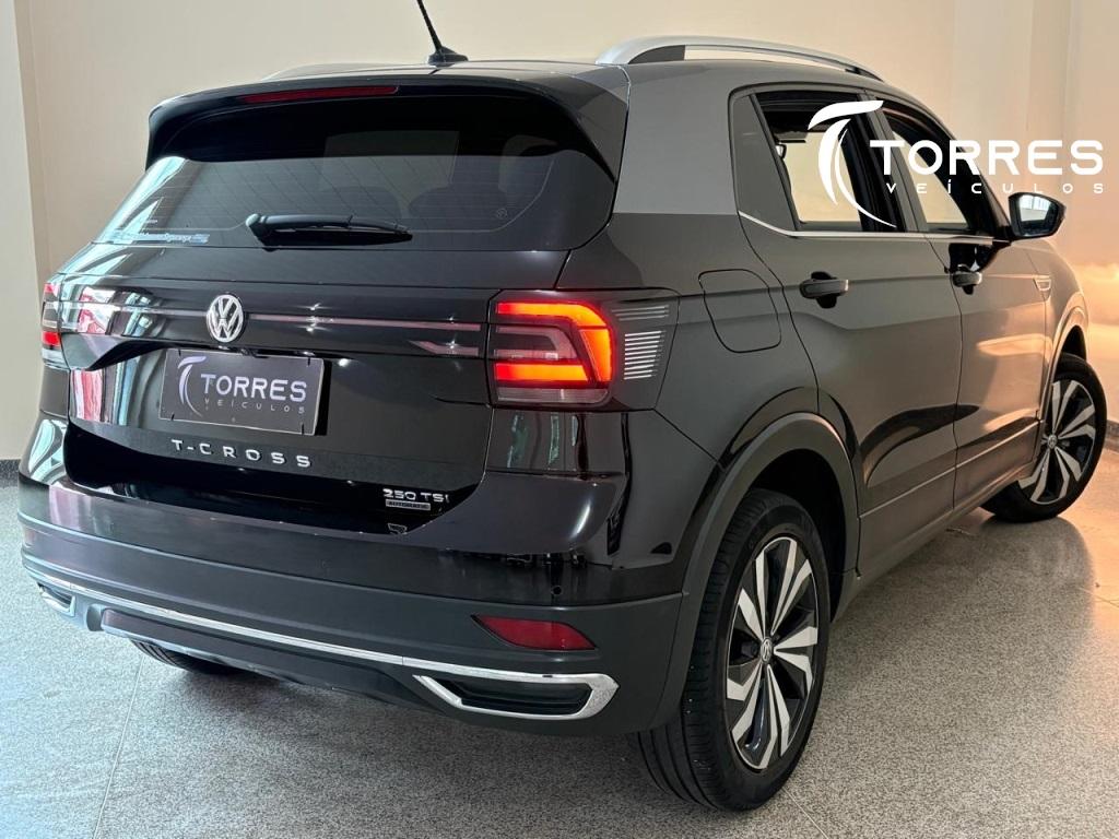 VOLKSWAGEN T-Cross - Foto