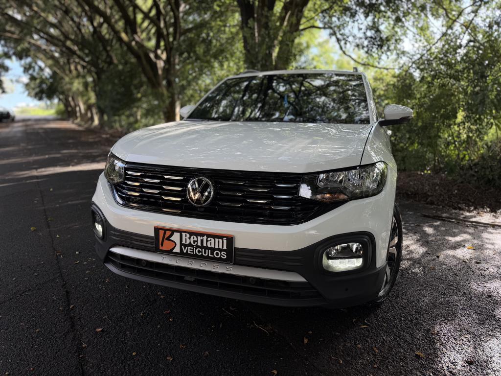 VOLKSWAGEN T-Cross - Foto