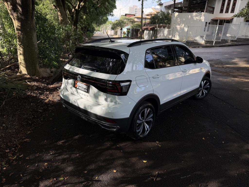 VOLKSWAGEN T-Cross - Foto