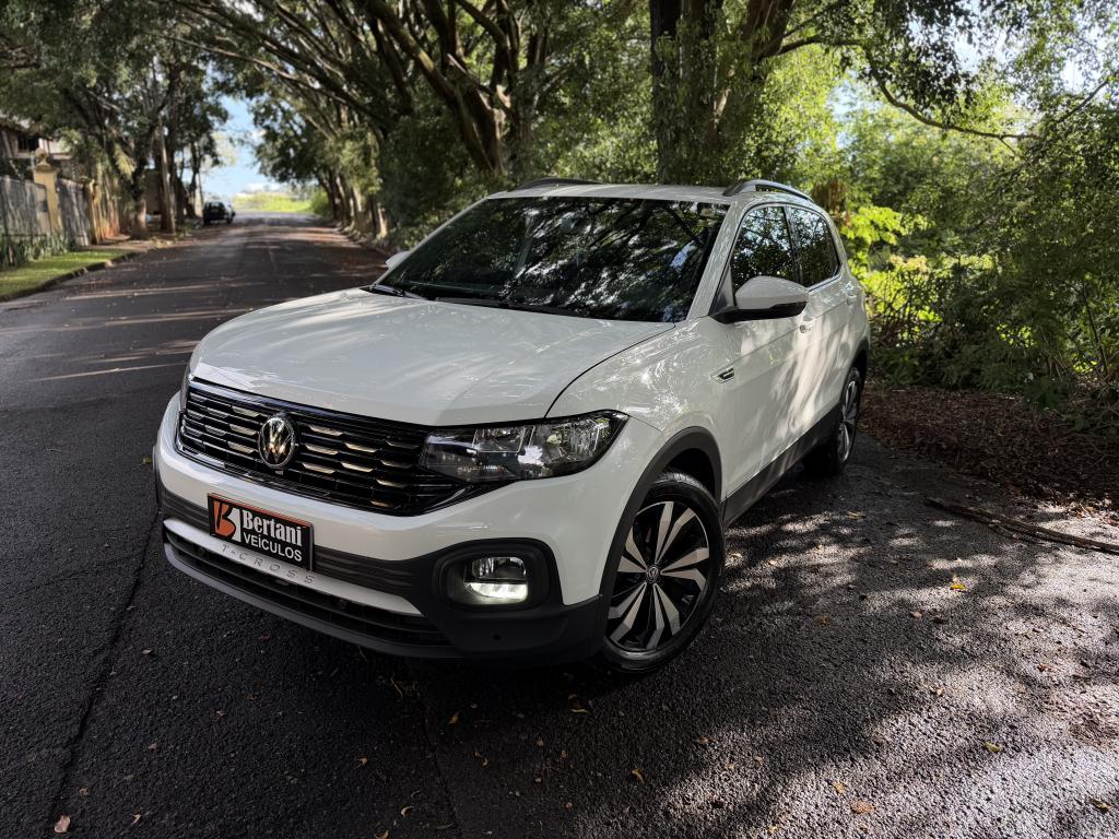 VOLKSWAGEN T-Cross - Foto