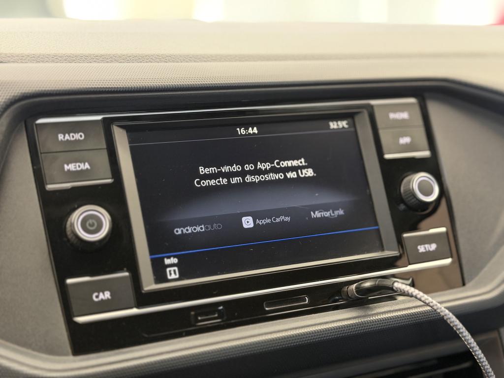 VOLKSWAGEN T-Cross - Foto