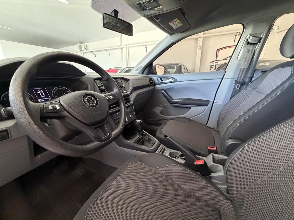 VOLKSWAGEN T-Cross - Foto