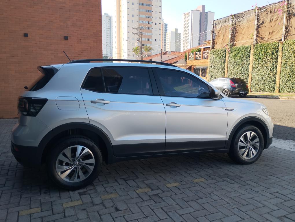 VOLKSWAGEN T-Cross - Foto