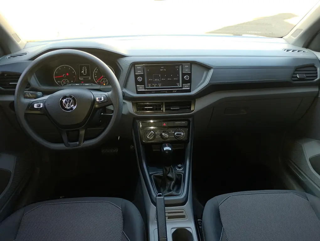 VOLKSWAGEN T-Cross - Foto
