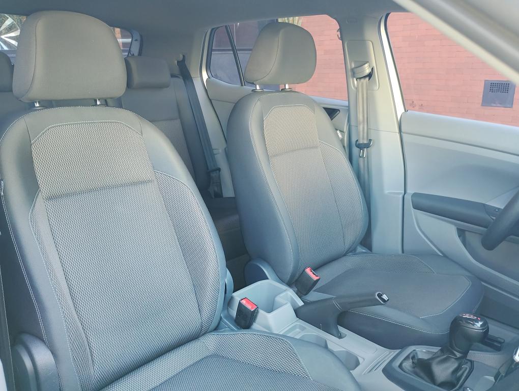 VOLKSWAGEN T-Cross - Foto