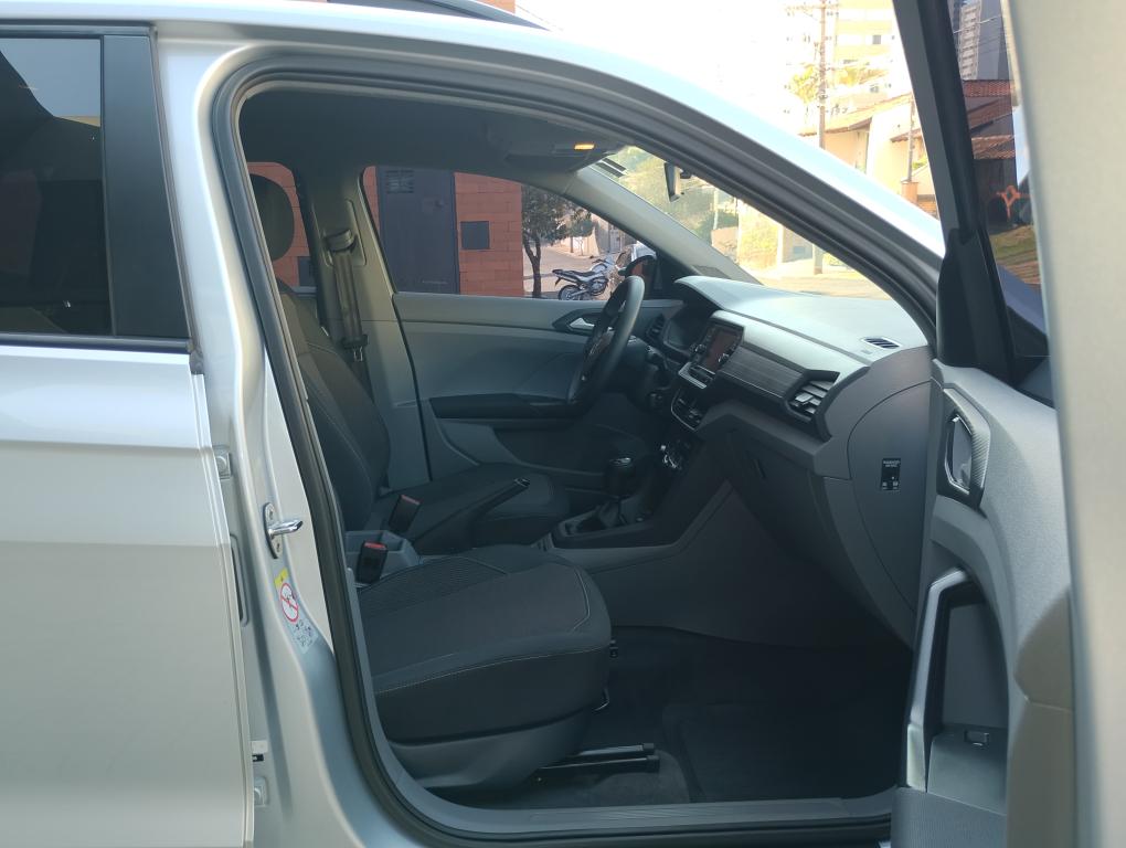 VOLKSWAGEN T-Cross - Foto