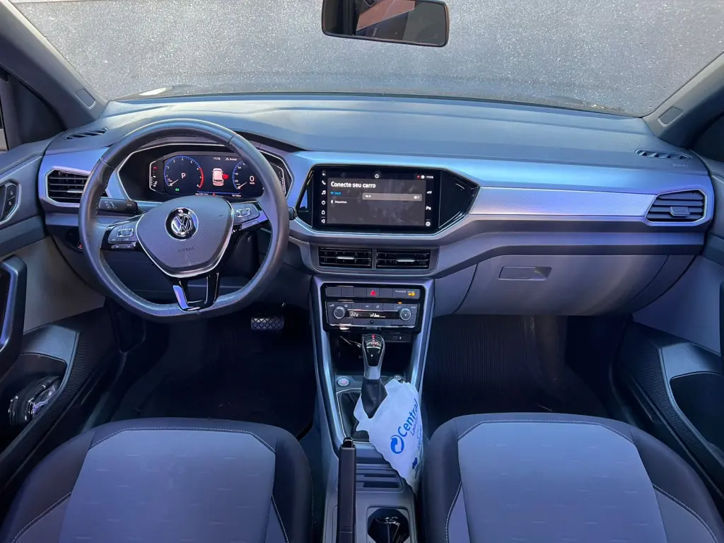 VOLKSWAGEN T-Cross - Foto