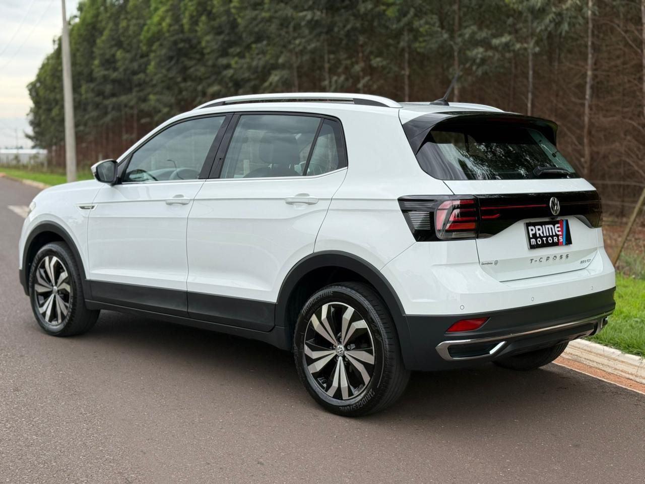VOLKSWAGEN T-Cross - Foto