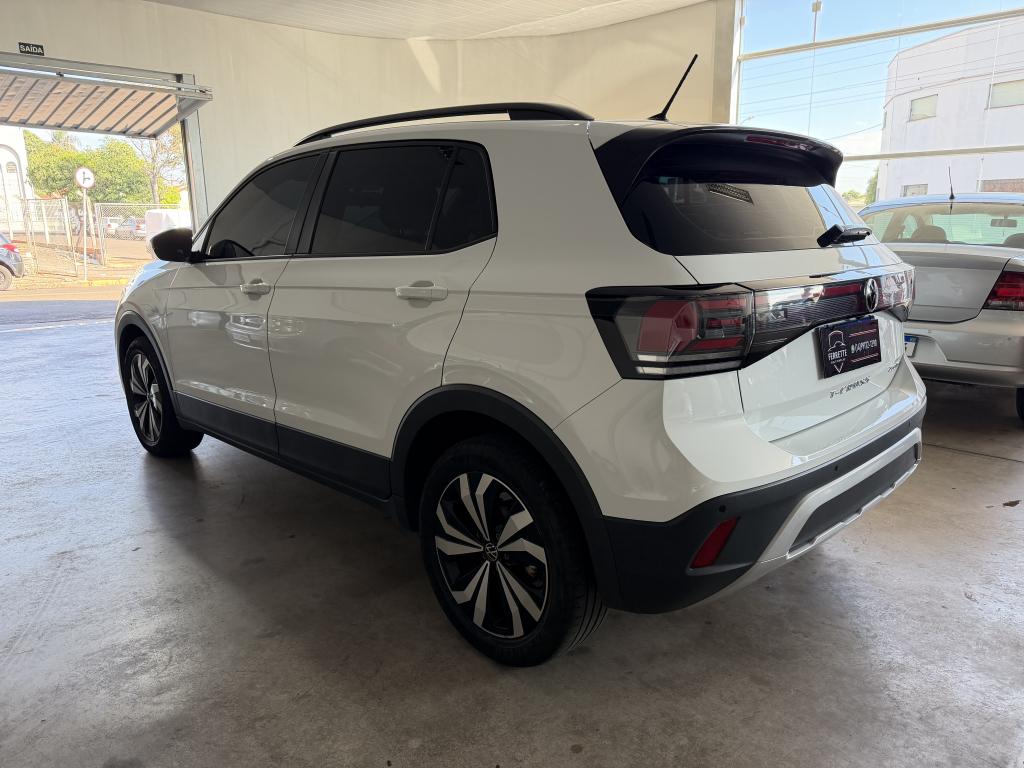 VOLKSWAGEN T-Cross - Foto