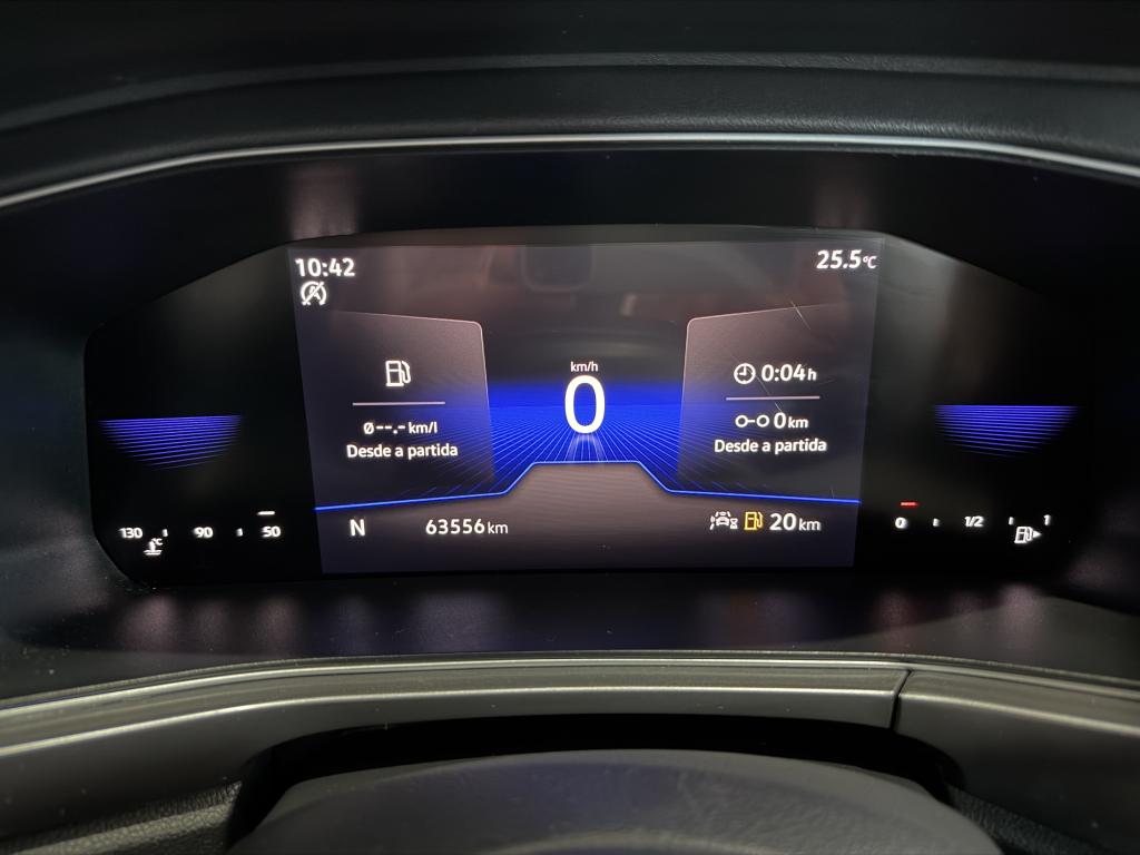 VOLKSWAGEN T-Cross - Foto