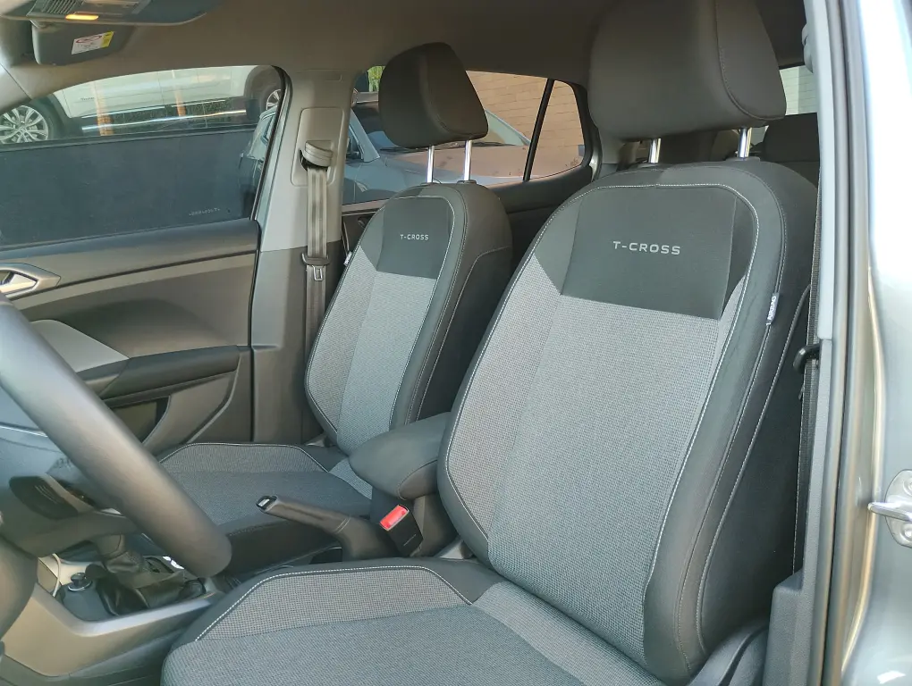 VOLKSWAGEN T-Cross - Foto