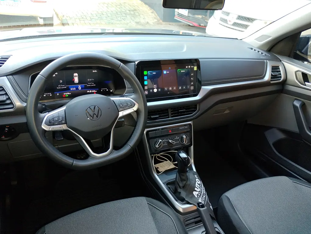 VOLKSWAGEN T-Cross - Foto