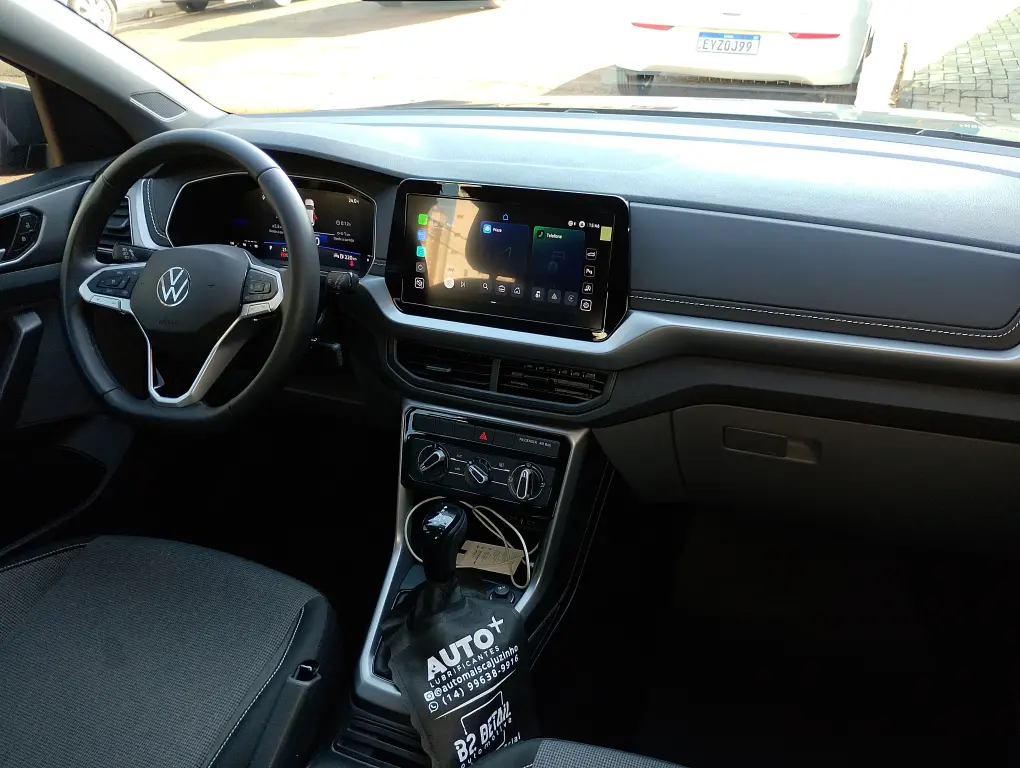 VOLKSWAGEN T-Cross - Foto