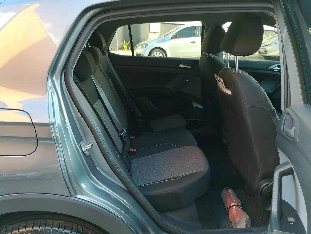 VOLKSWAGEN T-Cross - Foto