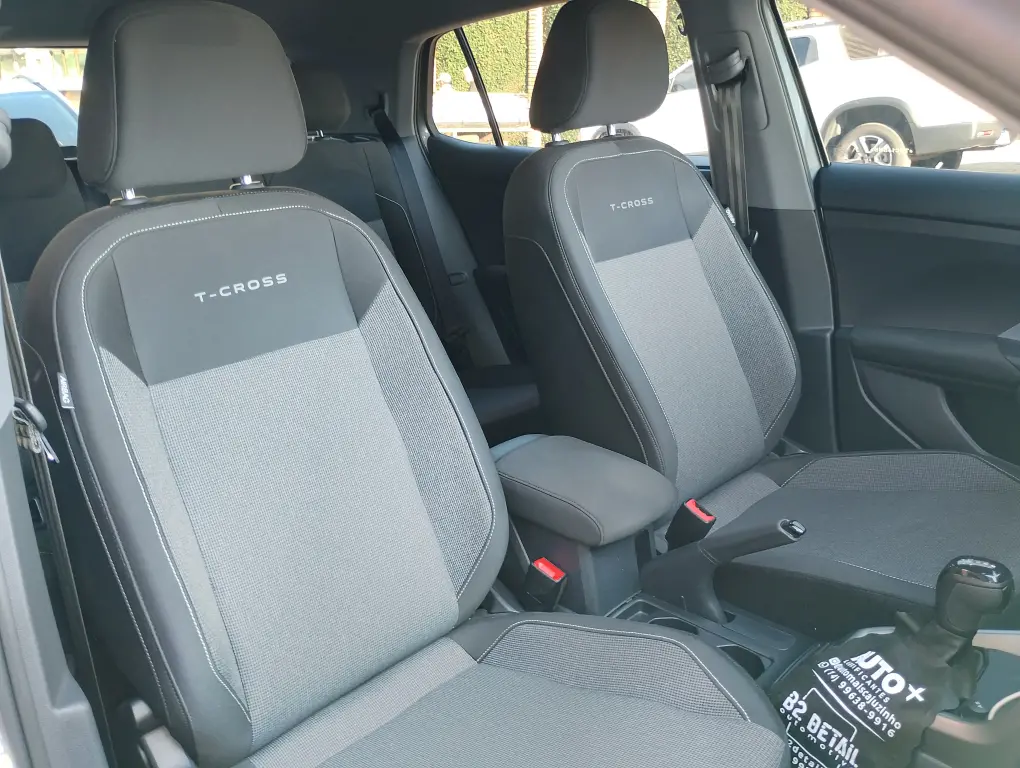 VOLKSWAGEN T-Cross - Foto
