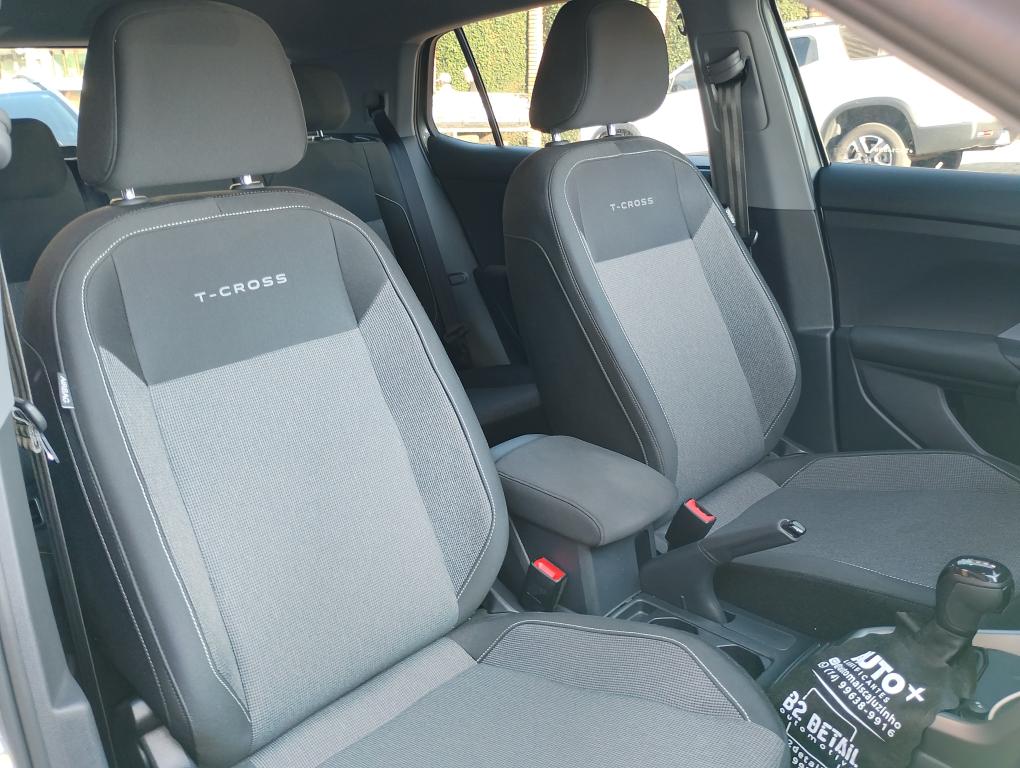 VOLKSWAGEN T-Cross - Foto