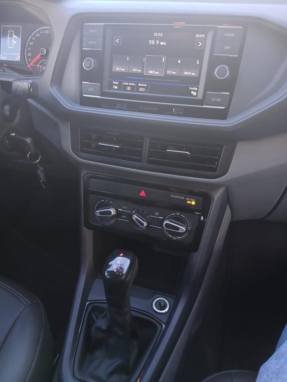 VOLKSWAGEN T-Cross - Foto