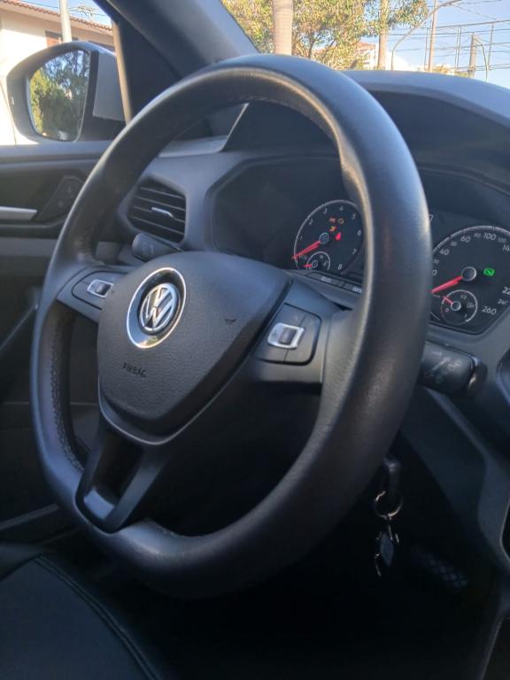 VOLKSWAGEN T-Cross - Foto