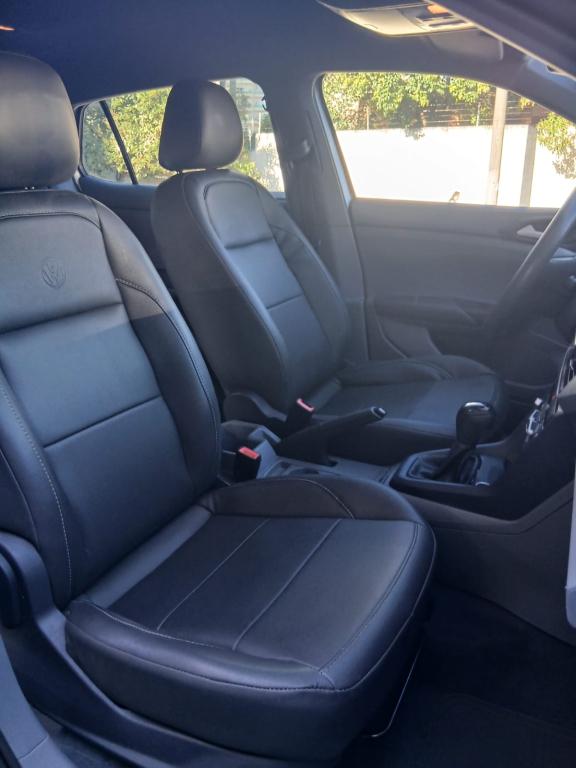 VOLKSWAGEN T-Cross - Foto