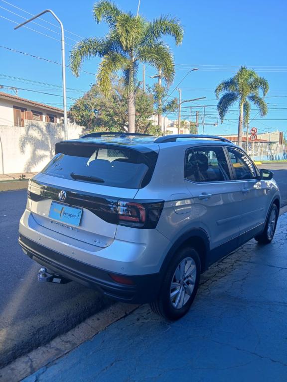 VOLKSWAGEN T-Cross - Foto