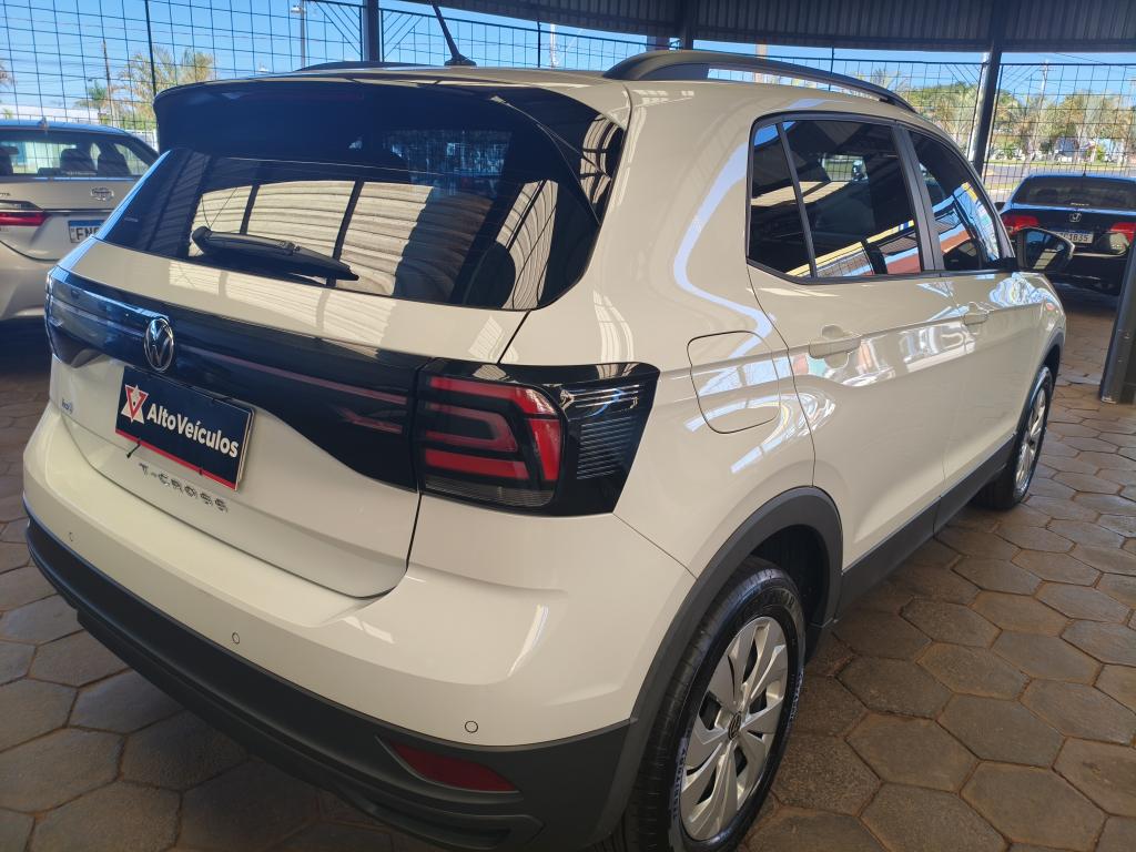 VOLKSWAGEN T-Cross - Foto
