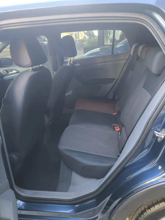VOLKSWAGEN T-Cross - Foto