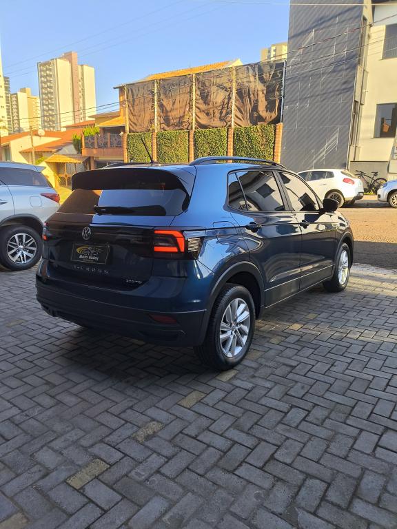VOLKSWAGEN T-Cross - Foto