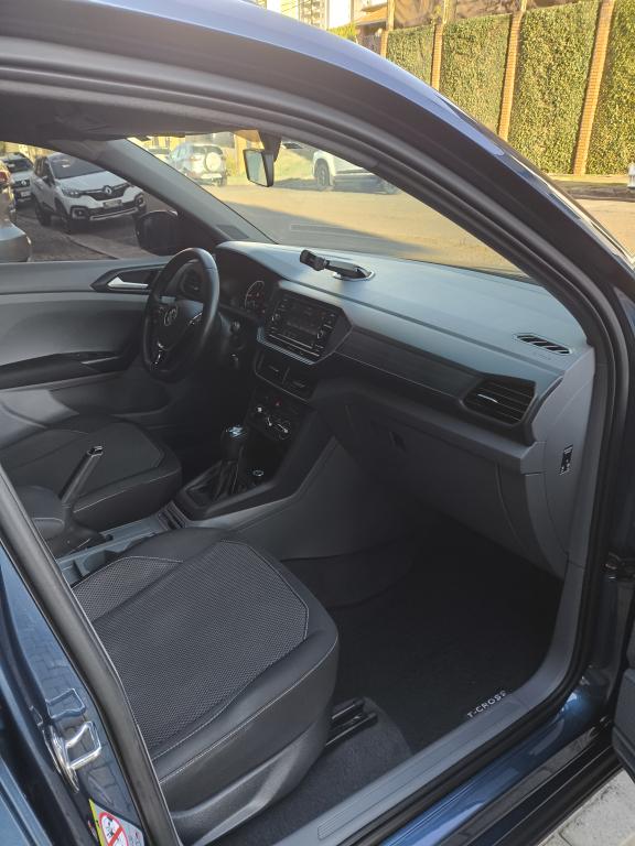 VOLKSWAGEN T-Cross - Foto