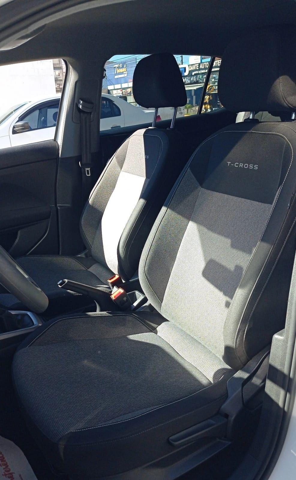 VOLKSWAGEN T-Cross - Foto