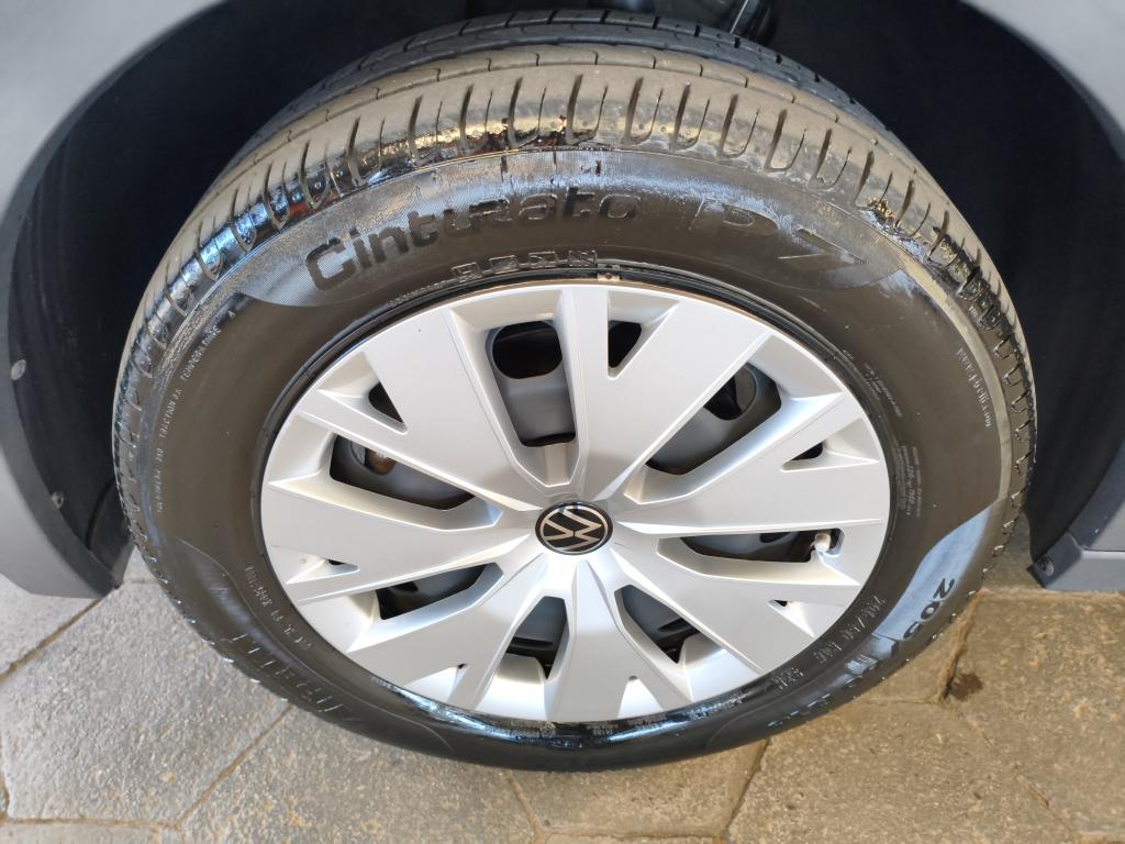 VOLKSWAGEN T-Cross - Foto
