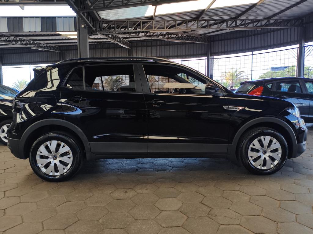 VOLKSWAGEN T-Cross - Foto