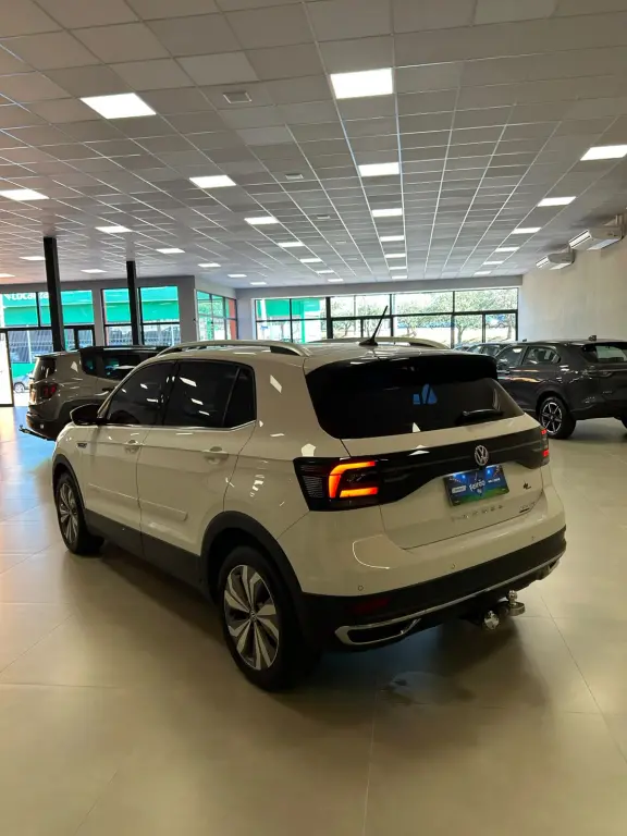 VOLKSWAGEN T-Cross - Foto