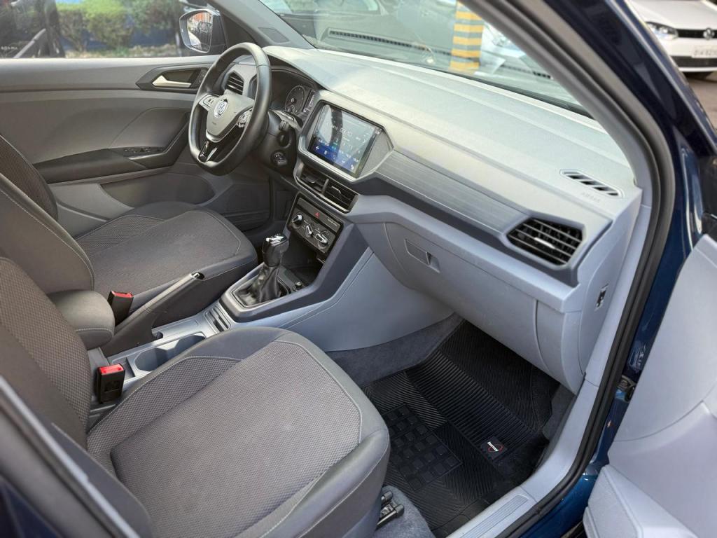 VOLKSWAGEN T-Cross - Foto