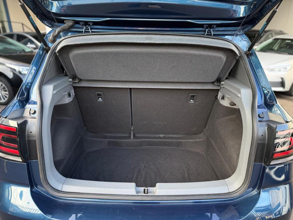 VOLKSWAGEN T-Cross - Foto