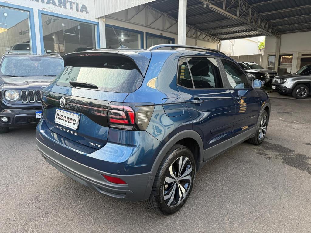 VOLKSWAGEN T-Cross - Foto