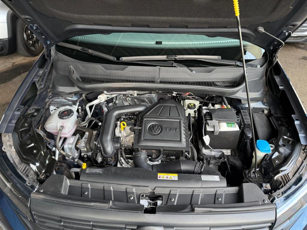 VOLKSWAGEN T-Cross - Foto