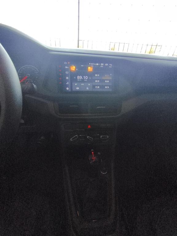 VOLKSWAGEN T-Cross - Foto