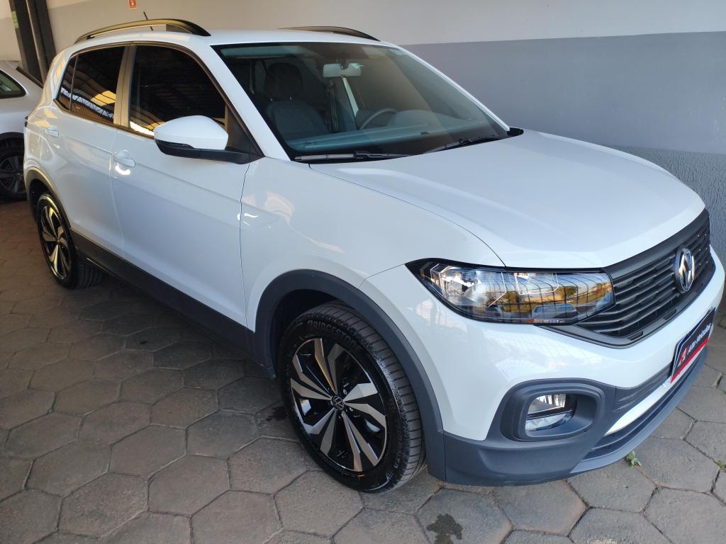 VOLKSWAGEN T-Cross - Foto
