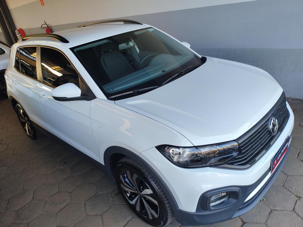 VOLKSWAGEN T-Cross - Foto