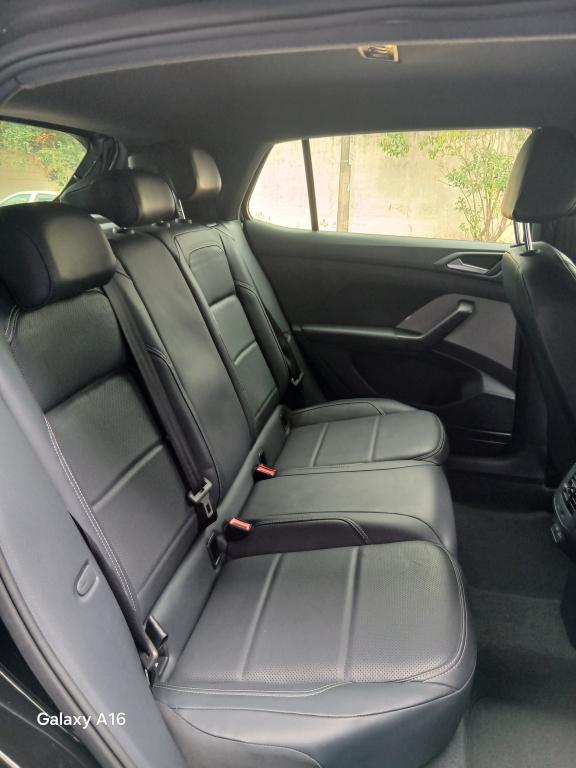VOLKSWAGEN T-Cross - Foto