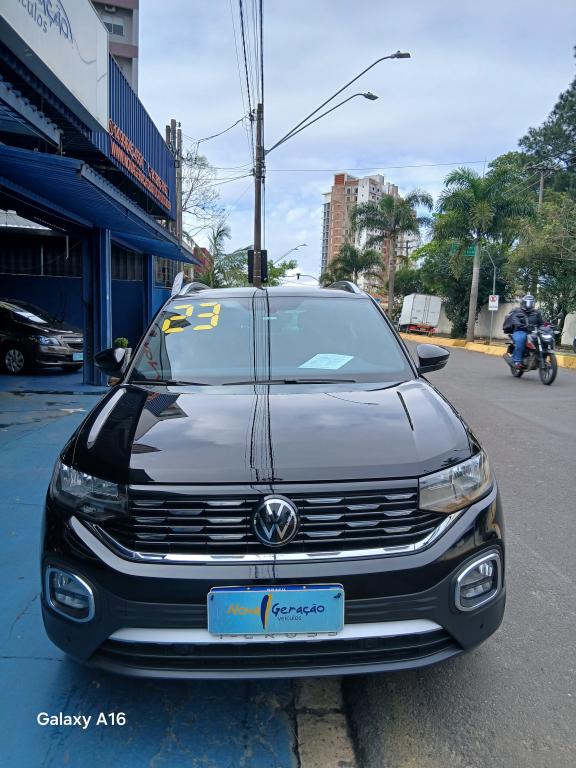 VOLKSWAGEN T-Cross - Foto