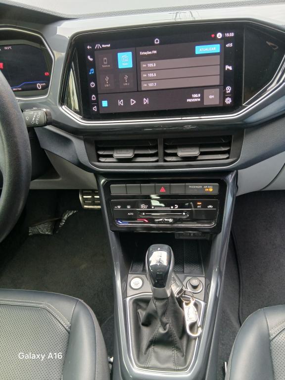VOLKSWAGEN T-Cross - Foto
