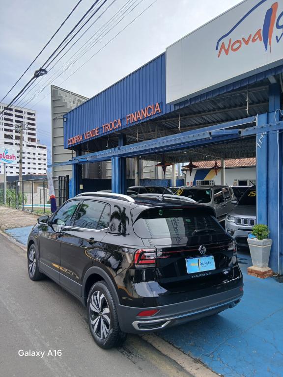 VOLKSWAGEN T-Cross - Foto