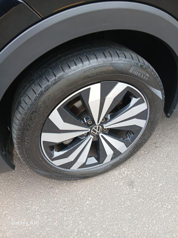 VOLKSWAGEN T-Cross - Foto