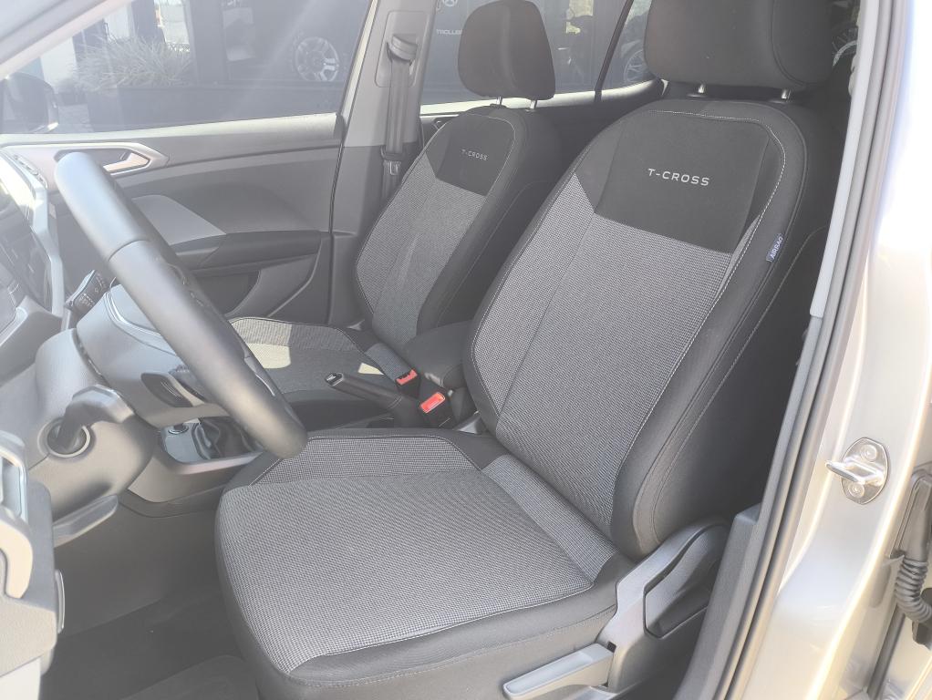 VOLKSWAGEN T-Cross - Foto
