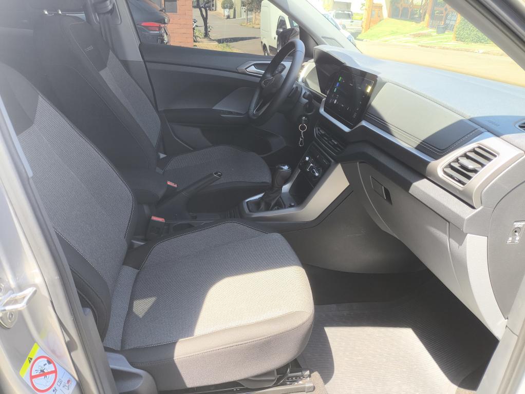 VOLKSWAGEN T-Cross - Foto
