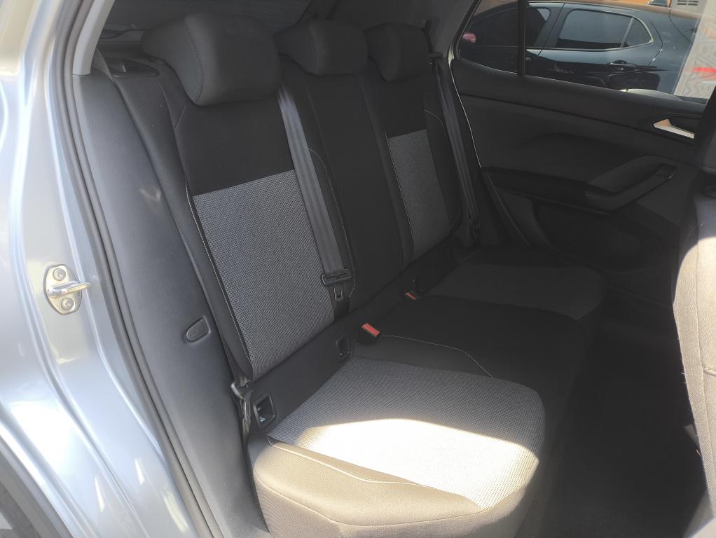 VOLKSWAGEN T-Cross - Foto