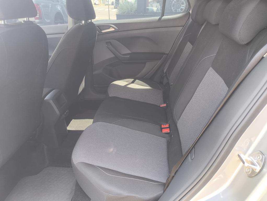 VOLKSWAGEN T-Cross - Foto